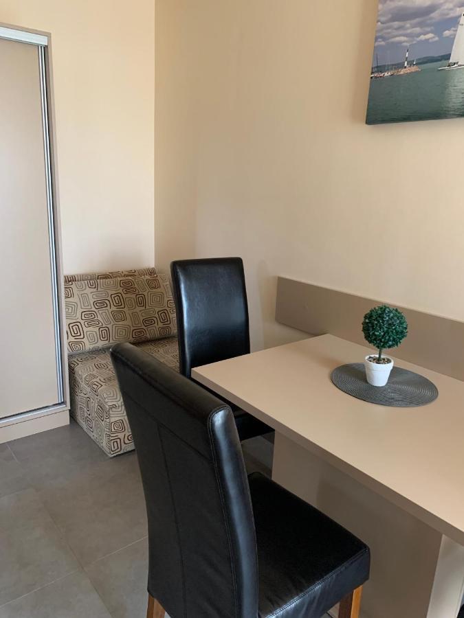 Balaton Apartmanhaz Siófok Buitenkant foto