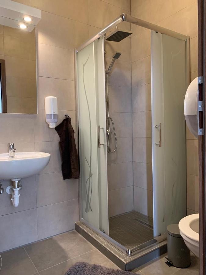 Balaton Apartmanhaz Siófok Buitenkant foto