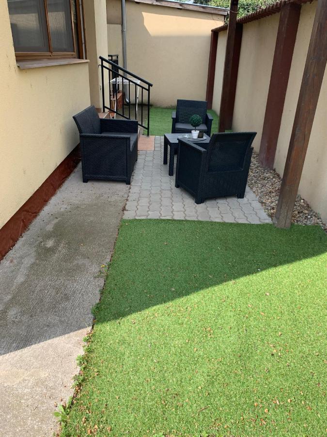 Balaton Apartmanhaz Siófok Buitenkant foto
